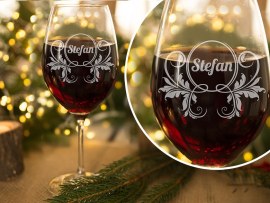 engraved wine glass