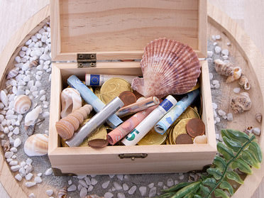 Treasure box for small gifts