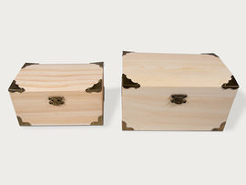 Engraved wooden treasure box in 2 sizes