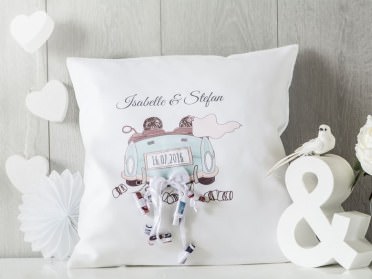 Wedding pillow with money
